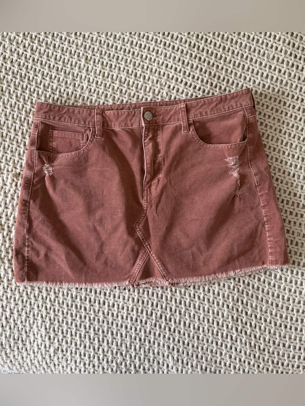 American Eagle Rose Pink Corduroy Denim Mini Skirt- Raw Hem, Mid Rise Size 14